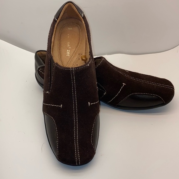 Naturalizer Shoes - Naturalizer Brown Slip On Driving, Walking Loafer Size 7
